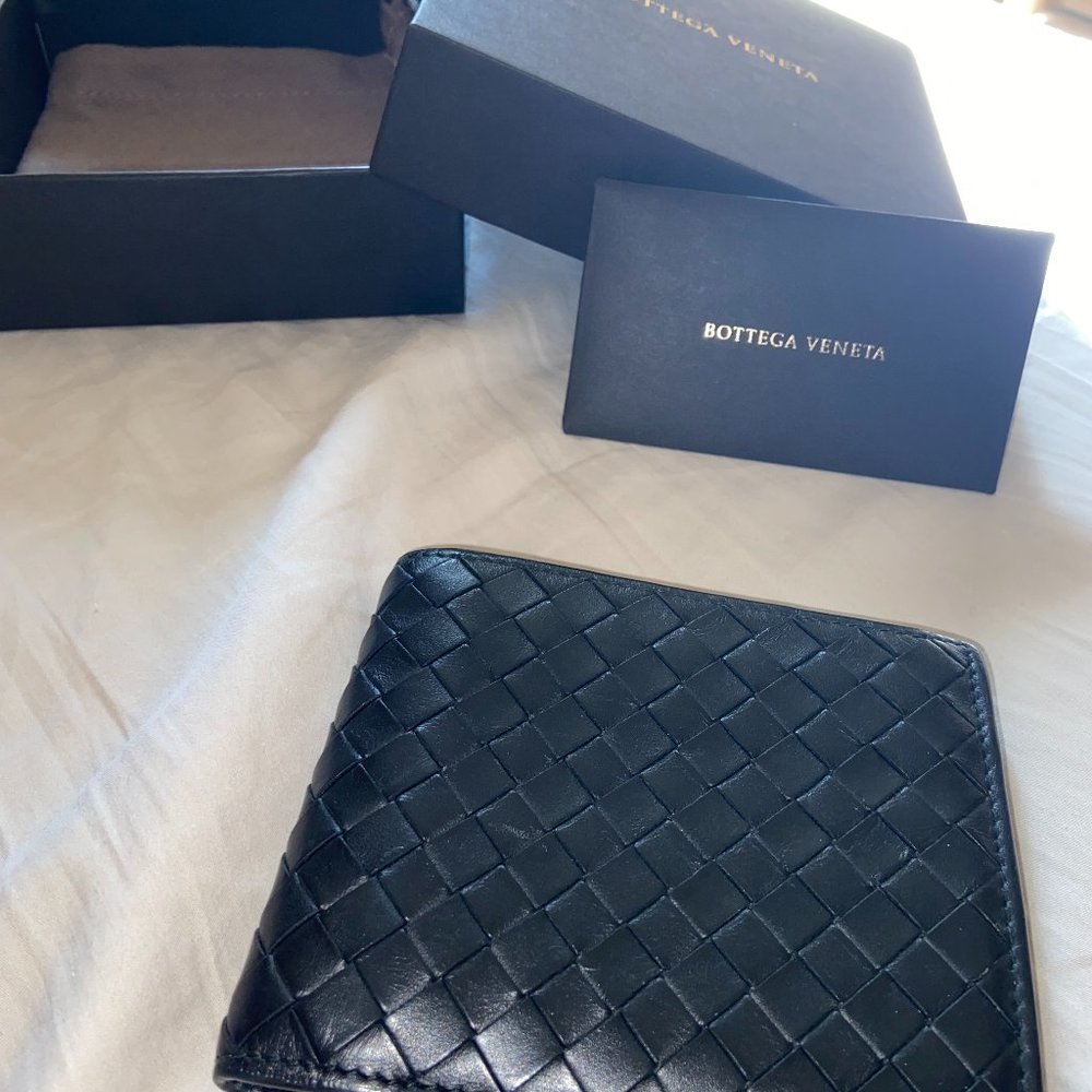 NWT Bottega Veneta Intriciato Leather BifoldWallet